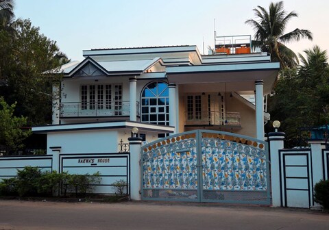 Chillies Home Stay Malpe | Rooms and Caretakers