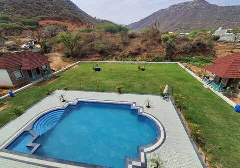 Orchard Hills Resorts