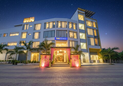 FabHotel Rohil Residency