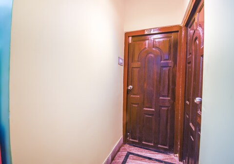 Hotel O Petals Residency