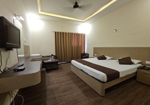 Hotel Padmini International