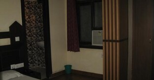 Hotel S.B. INN, Delhi Hotel S.B. INN, Delhi