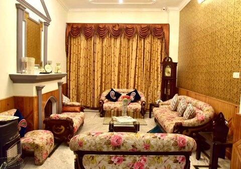 Hotel Crosswind West