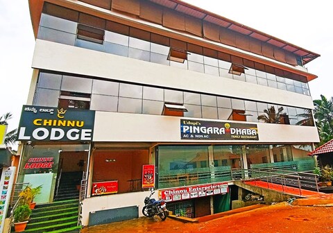 Chinnu Golden Lodge