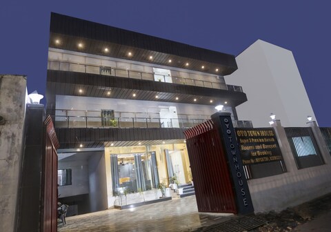 Townhouse Super Two Premium