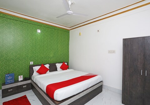 Hotel O Aradhya Residency