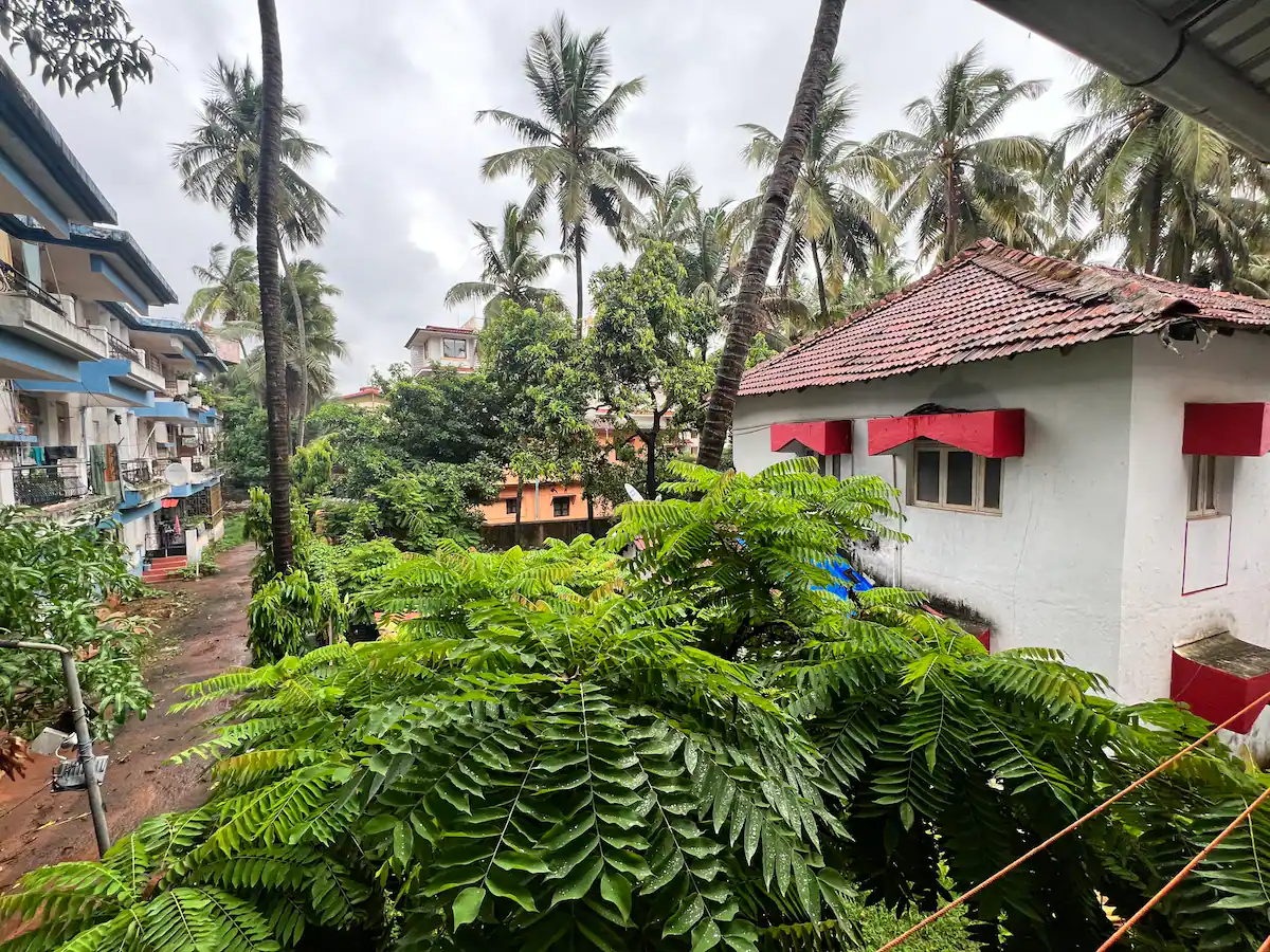 Spacious Studio Apartrment in Goa|4 min from beach