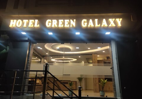 Hotel Green Galaxy