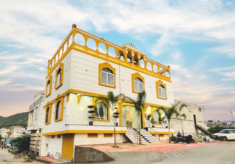 Jai Pushkara Luxe Stay