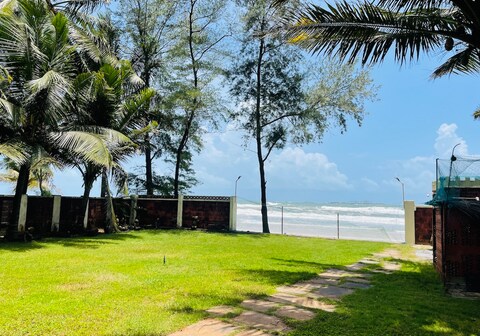 Beach Castle Homestay