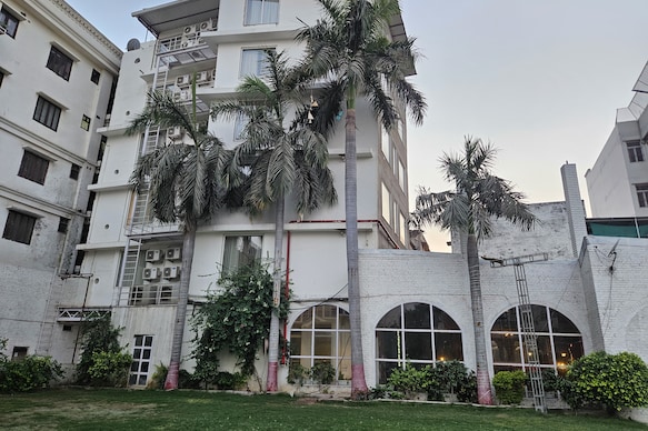 Hotel Varuna