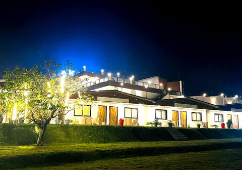 Aroma Resort