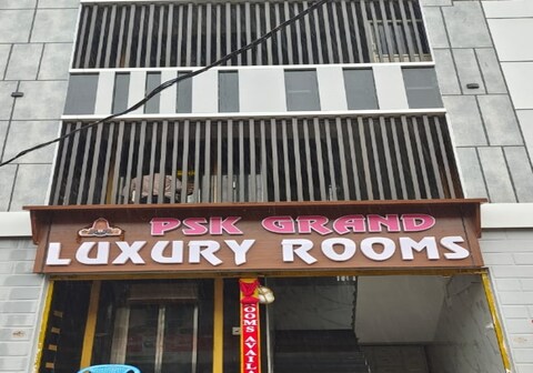 PSK GRAND LUXURY ROOMS