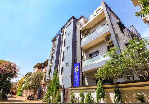 Crystal Stay Near KIIT Square