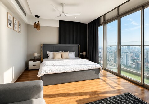 Skyhigh | 16th floor| Infinity Pool
