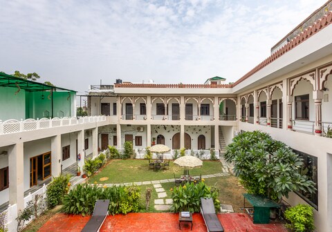 Hotel Ranthambhore Resort