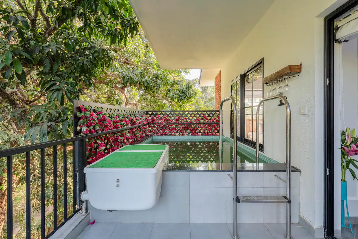 Greentique Luxury Flat with Plunge Pool