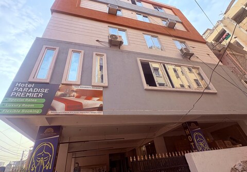 HOTEL PARADISE PREMIER
