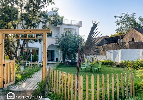 The Golden Mango Ramnagar