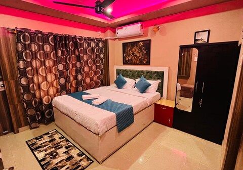 2BHK with Mountain View