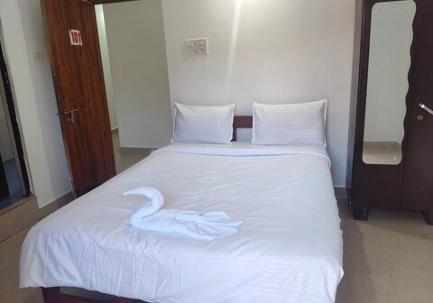 Black Heaven Beach Guest House