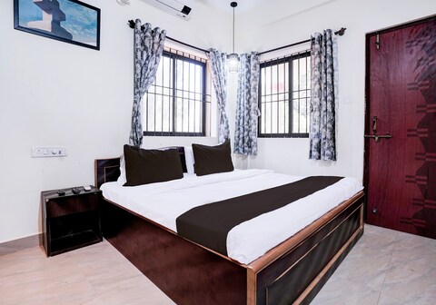 Hotel O Galaxy Guest House