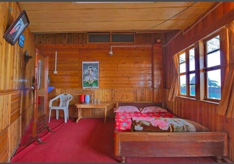 U Turn Lava Residency