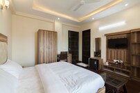 FabHotel Tavishk Golf Course Road, Delhi FabHotel Tavishk Golf Course Road, Delhi