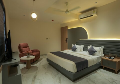 Sudarshan Palace By Spree