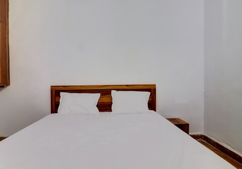 Pitra chaaya hotel and restorent