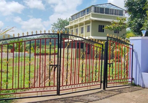 Shinobi Lakeview Retreat