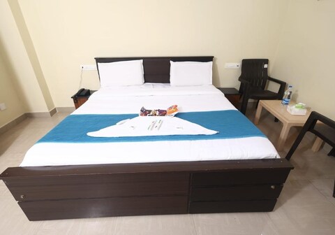 Shiva S Grand