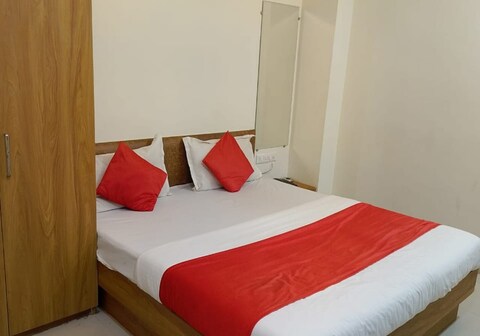 Hotel Madhav, Ahmedabad