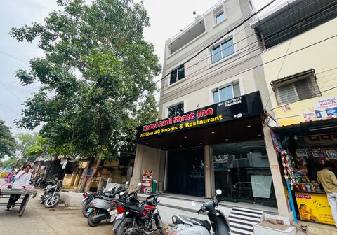 Hotel Aadi Shree Inn
