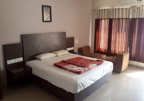 Hotel Seven Steps