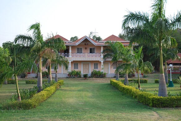 Kishkinda Heritage Resort