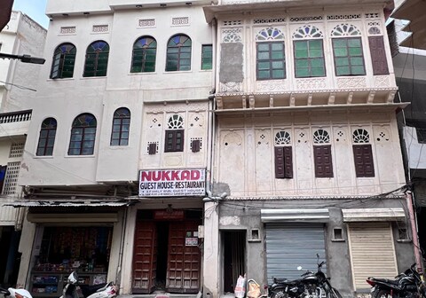 Nukkad Guest House Near Lake Pichola