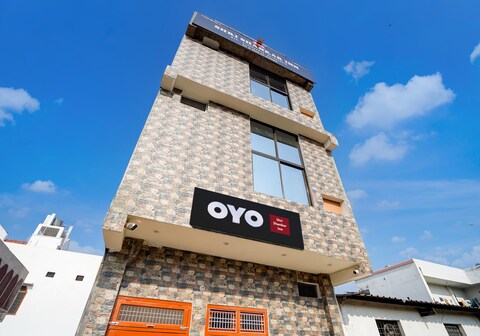 SPOT ON Shri Shankar Inn