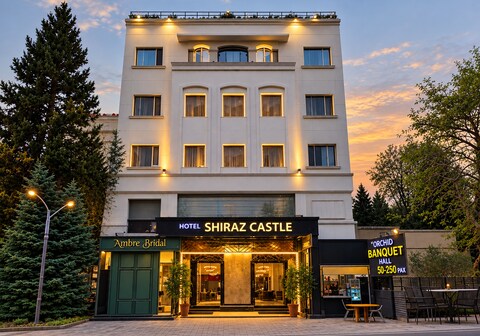 Hotel Shiraz Castle | Free Railway Station Pickup