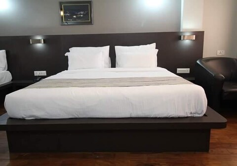 Brothers Guest House (Super Deluxe Room)
