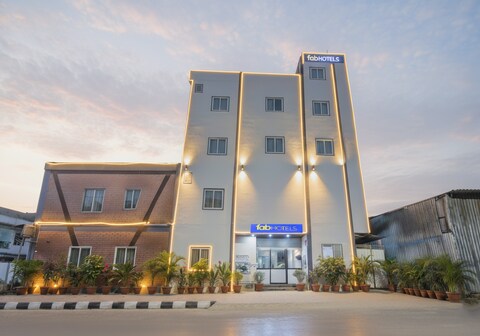 FabHotel Bluemoon Residency - Horamavu