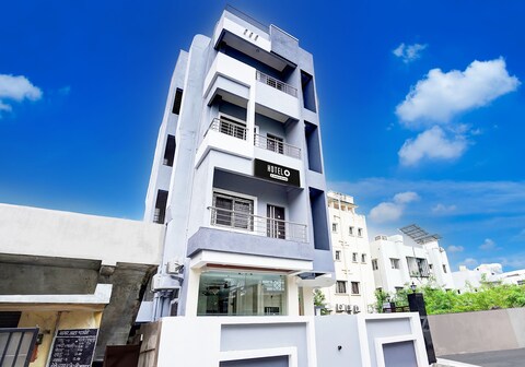 Super Hotel O Manish Nagar