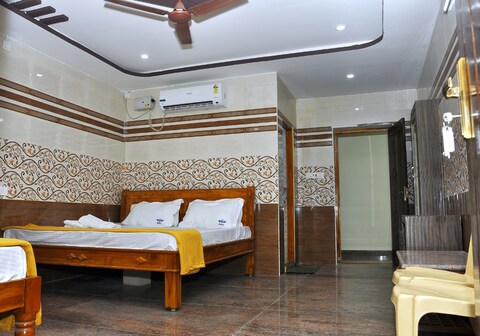 BMC FUNCTION HAALL & RESIDENCY