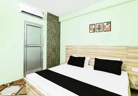 Hotel O SAHU STAY INN