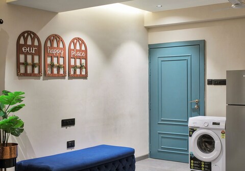 Stylish 1 Bedroom by Tisya Stays