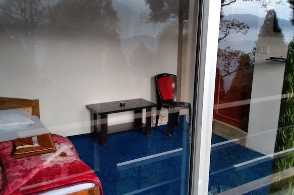 Feathers India Home Stay