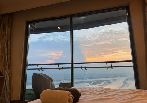 Cloud9 Eveningg Stay At Supernova Noida