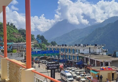 Shivalik Paying Guest House by StayApart