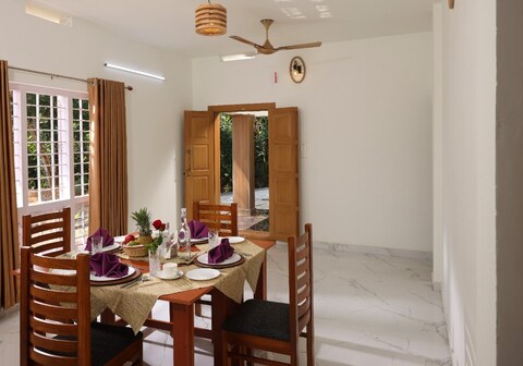 Munnar Hills Homestay