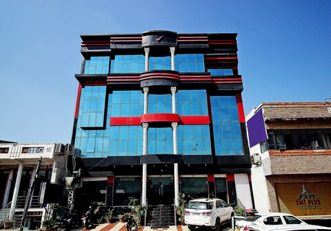 Yash Hotel